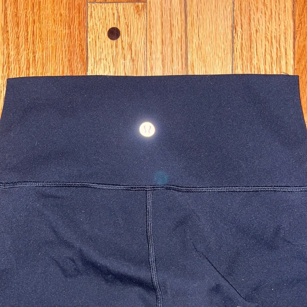 Lululemon Full-On Luxtreme Wunder Under Crop - Picture 9 of 15